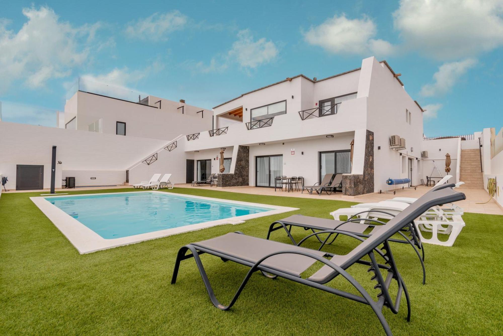 Sea Breeze Pool, Amazing View, Air Conditioning (adults Only)